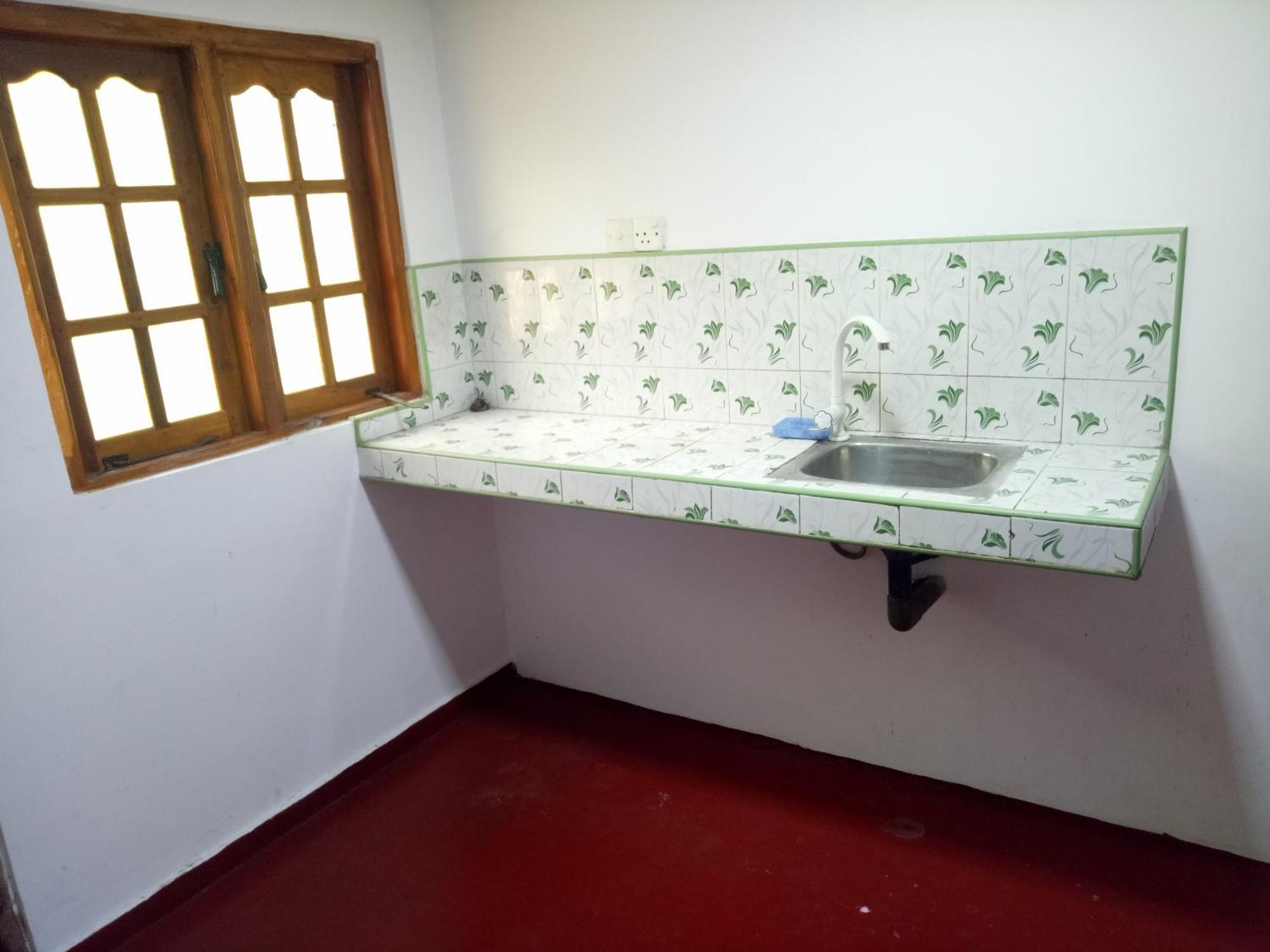 Deer Garden Guest Hotel โปลอนนารูวา ภายนอก รูปภาพ